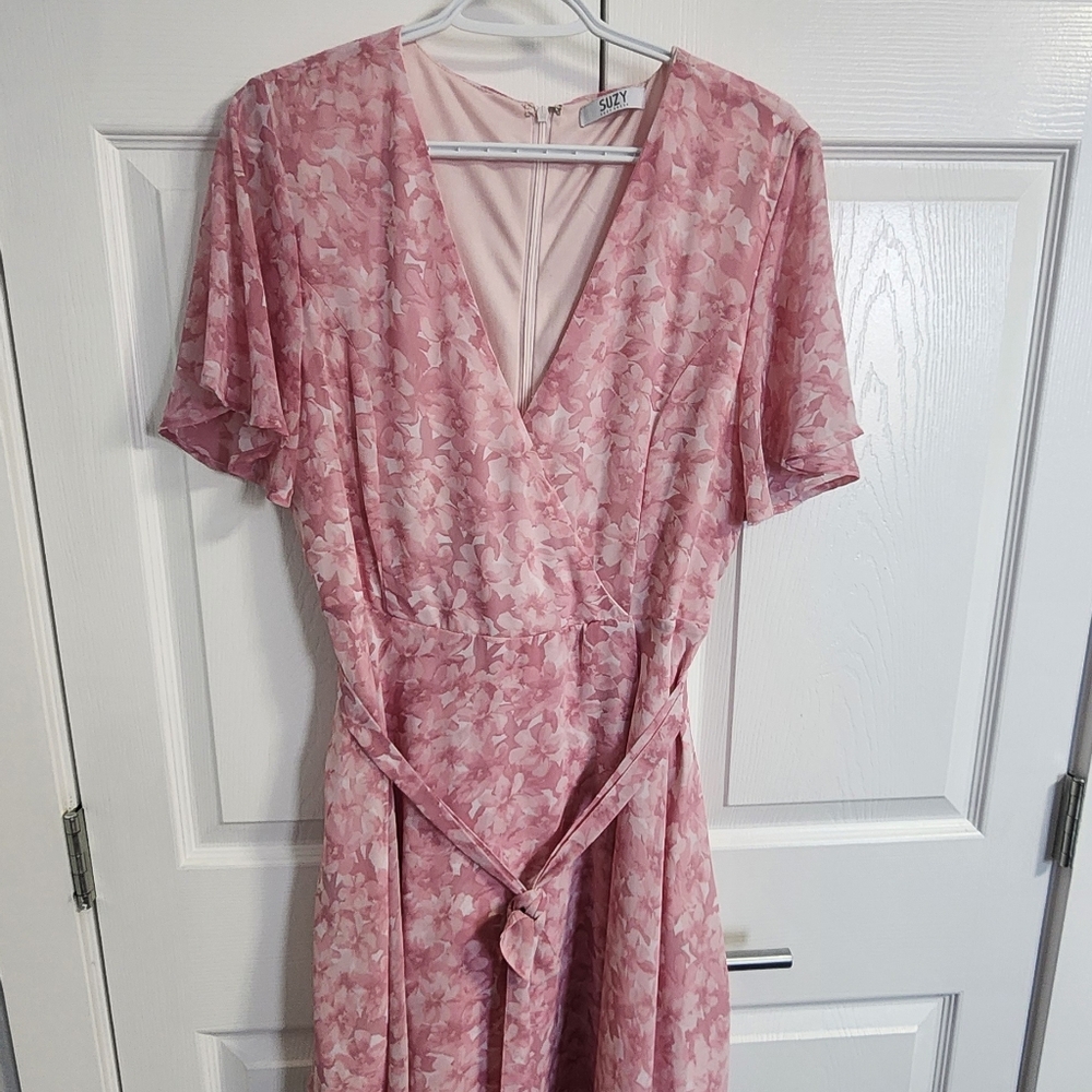 Suzy Shier Pink Floral Dress